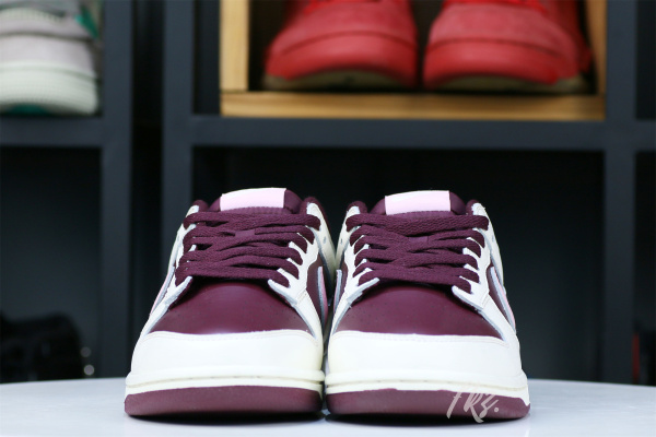 Nike Dunk Low Retro PRM Valentine's Day 2023