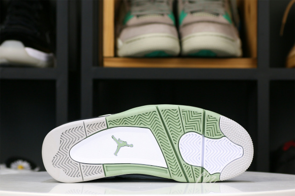 Jordan 4 Retro Seafoam WMNs 2023