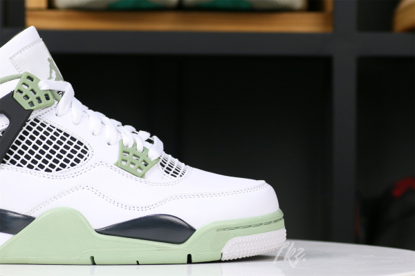 Jordan 4 Retro Seafoam WMNs 2023