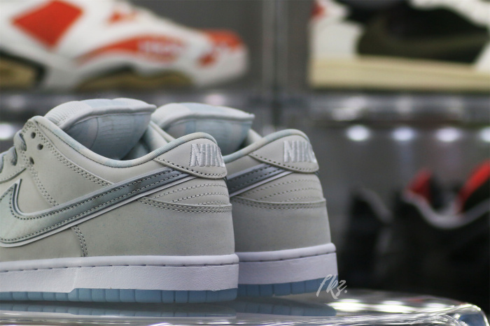 Nike Dunk Low White Lobster (Friends and Family)