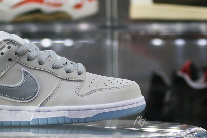 Nike Dunk Low White Lobster (Friends and Family)