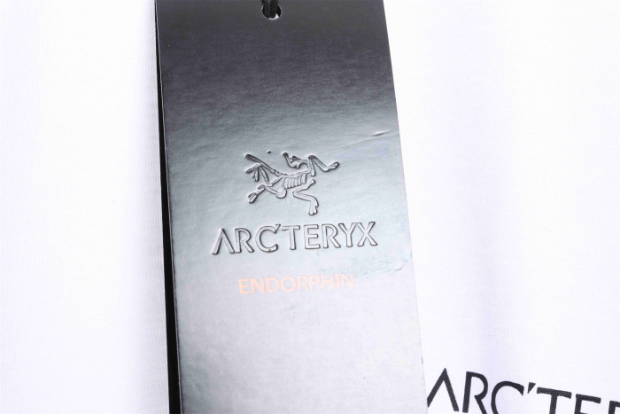 ARC 23SS Chest Print Logo Short Sleeve T-Shirt