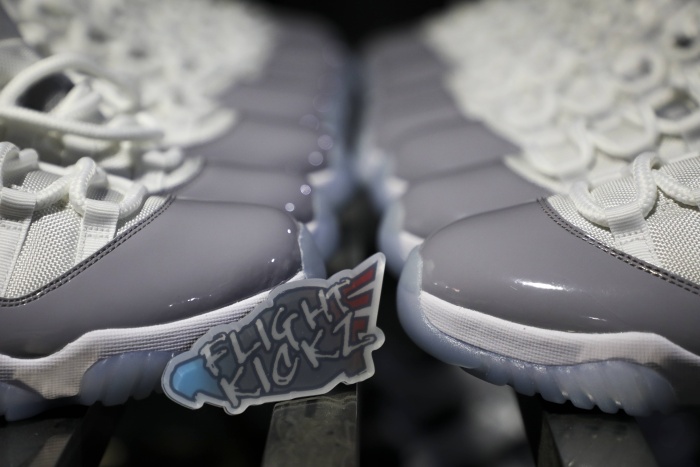 Air Jordan 11 Retro Low Cement Grey 2023（A1）