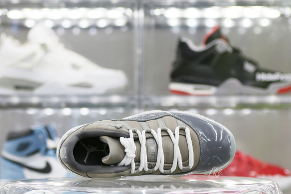 Air Jordan 11 Retro Low Cool Grey