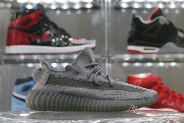 Yeezy Boost 350 V 2 Steel Grey 2023