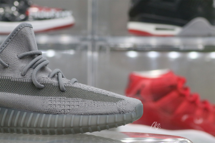 Yeezy Boost 350 V 2 Steel Grey 2023