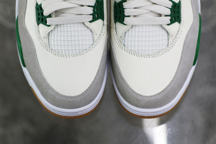 Nike SB x Air Jordan 4 “Pine Green” 2023 （A1）