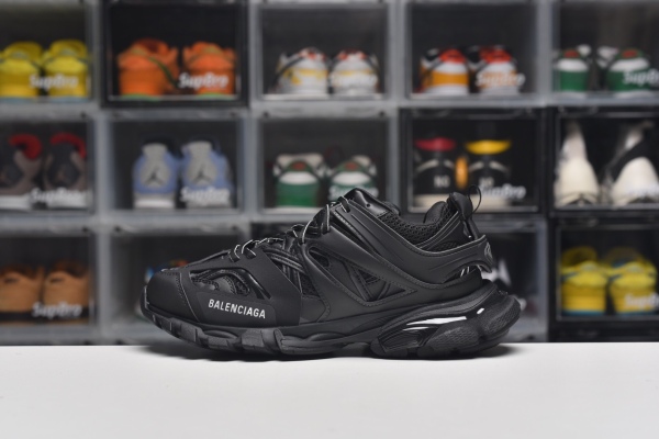 Balenciag* Tess S. Gomma Trek Sneaker