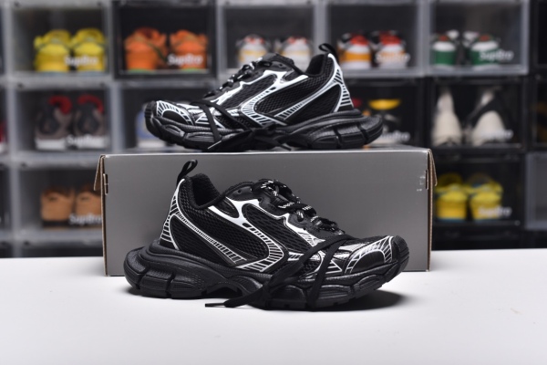 Balenciag* 3XL Sneaker 'Worn‑Out ‑ Black White'