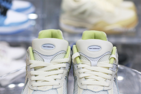 New Balance 2002R AURALEE White