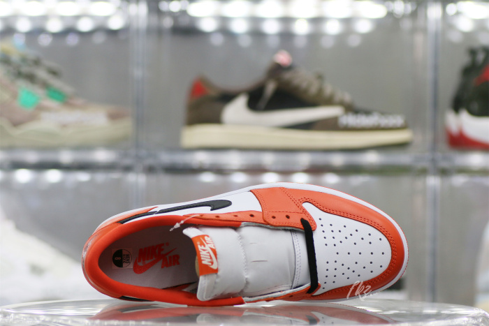 Air Jordan 1 Low Starfish