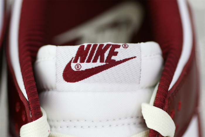 Nike Dunk Low PRM Vintage Team Red（A1）