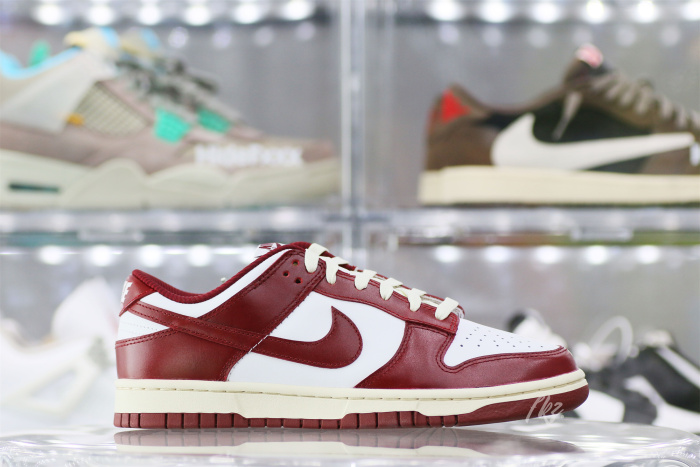 Nike Dunk Low PRM Vintage Team Red（A1）