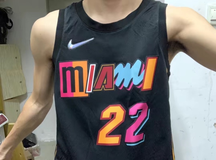 Heat Retro City Edition Wade No. 22 Jersey