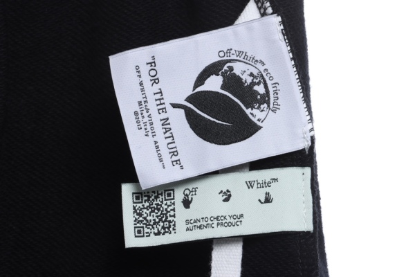 OW ECG printed shorts