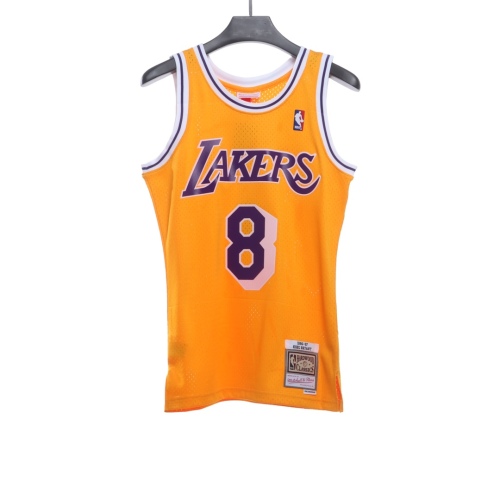 Lakers jersey No. 8