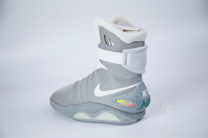 Nike MAG Back To The Future (2016)