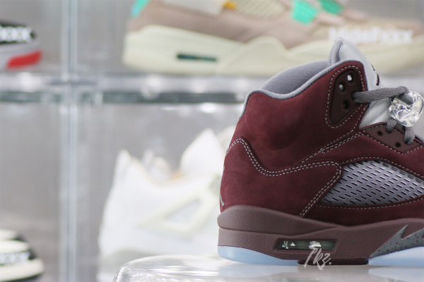 Air Jordan 5 “Burgundy” 2023（A1）