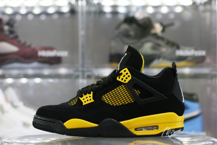 Air Jordan 4 Retro Thunder 2023（A1）