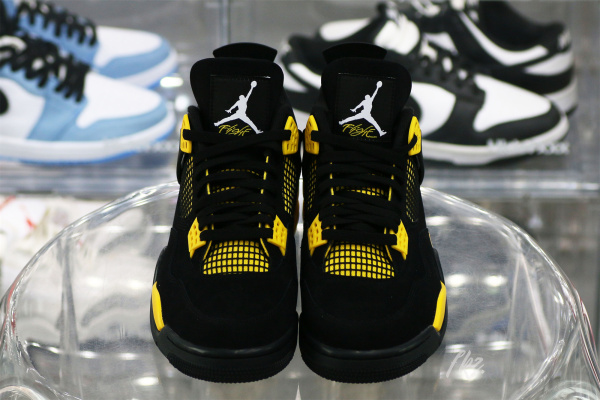 Air Jordan 4 Retro Thunder 2023（A1）