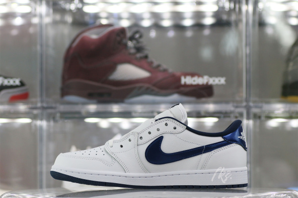 Air Jordan 1 Retro Low Metallic Blue