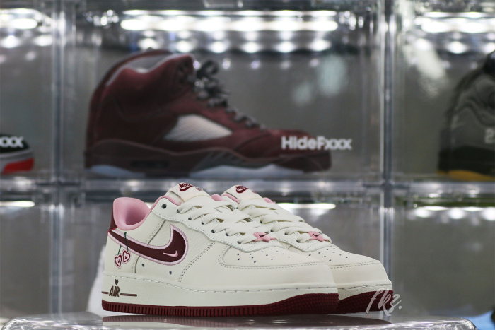 Nike Air Force 1 Low Valentine's Day (Women's) 2023