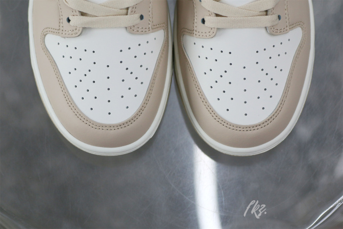 Nike Dunk Low Phantom Metallic Gold (Women's)（A1）
