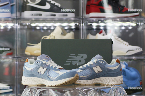 New Balance 2002R Wet Blue