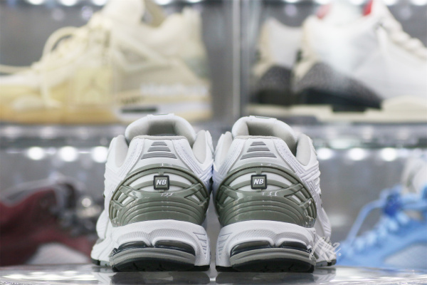 New Balance 1906R White Rain Cloud