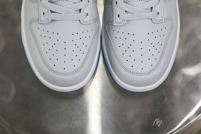Nike Dunk Low Retro Pure Platinum Blue Lightning