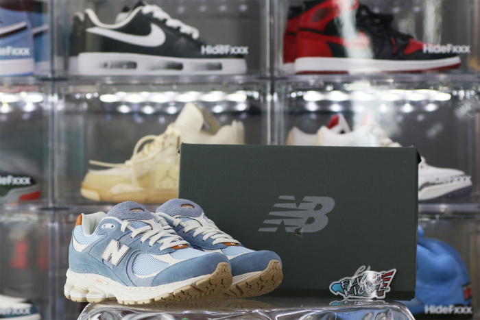 New Balance 2002R Wet Blue