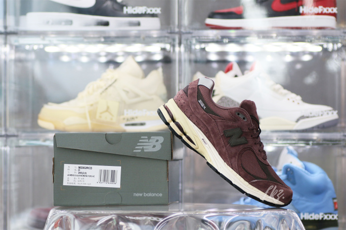 New Balance 2002R Black Fig