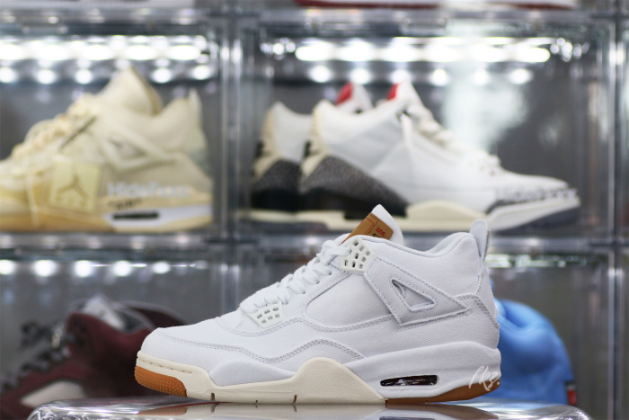 Air Jordan 4 Retro Levi's White (Levi's Tag)