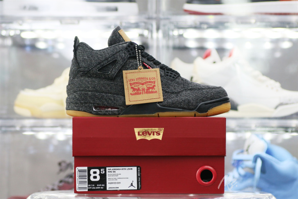 Air Jordan 4 Retro Levi's Black (Levi's Tag)