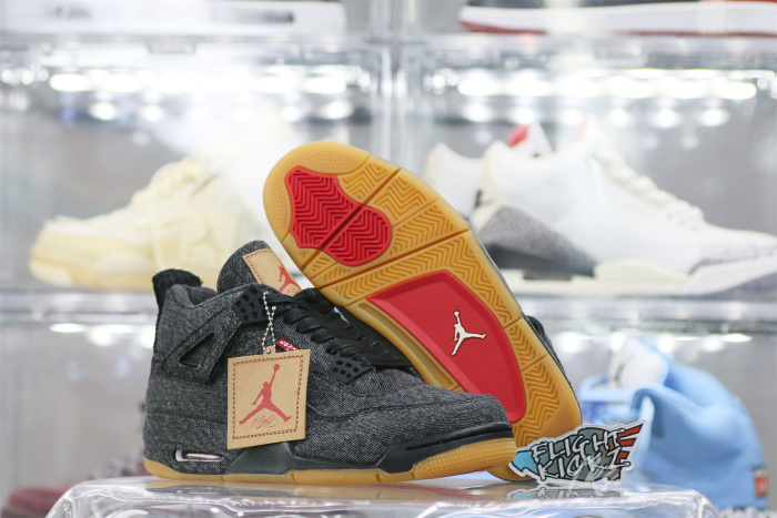 Air Jordan 4 Retro Levi's Black (Levi's Tag)