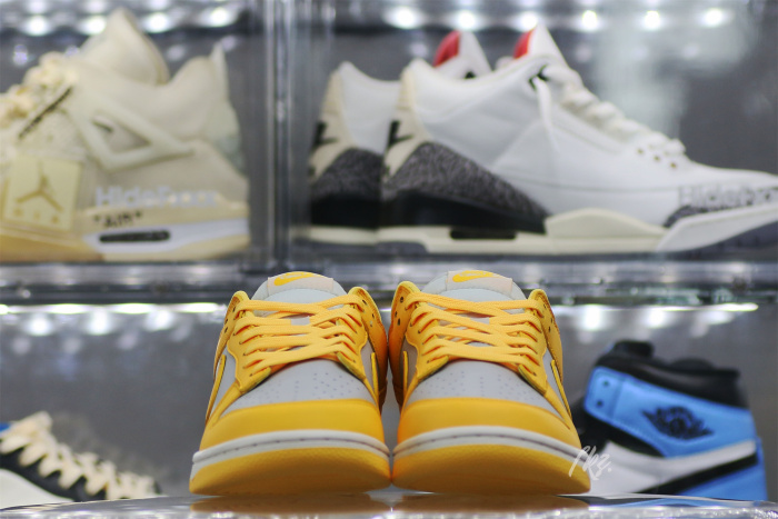 Nike Dunk Low Citron Pulse (Women's)