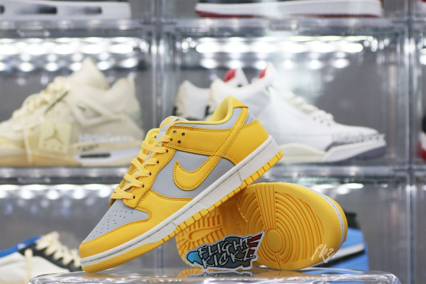 Nike Dunk Low Citron Pulse (Women's)