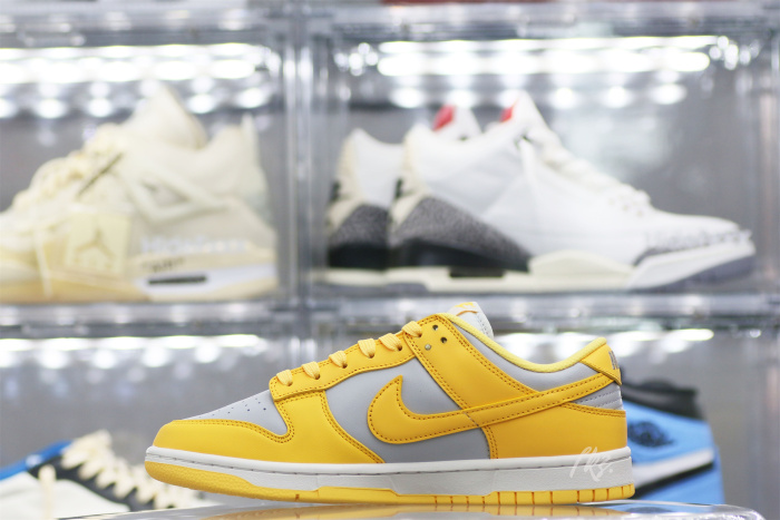 Nike Dunk Low Citron Pulse (Women's)