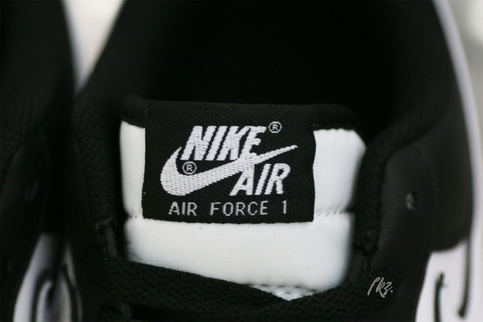 Nike Air Force 1 '07 Low White Swoosh Panda