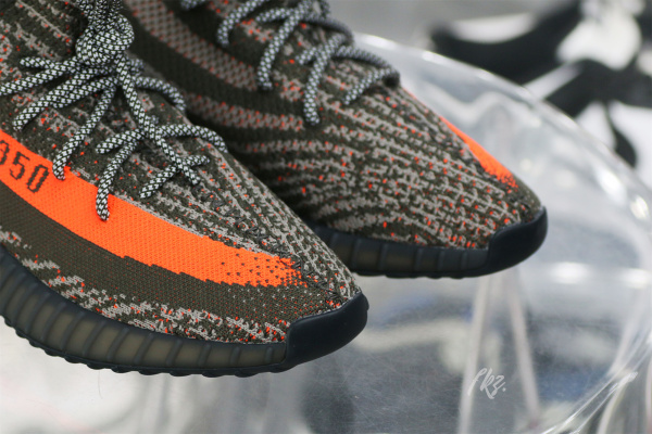 Yeezy Boost 350 V2  Carbon Beluga  2023