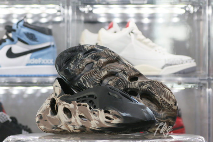 Adidas Yeezy Foam Runner “MX Brown Blue