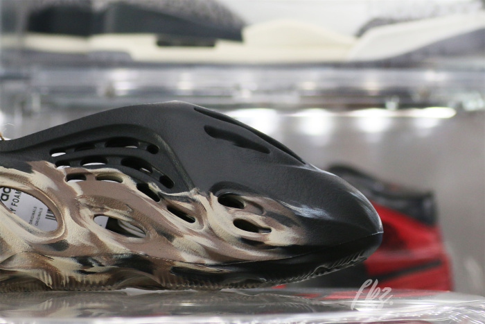 Adidas Yeezy Foam Runner “MX Brown Blue