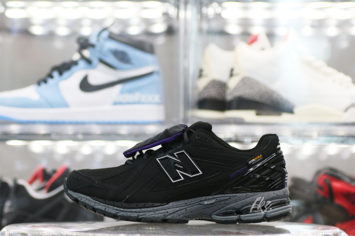 New Balance 1906R Cordura Pocket Black