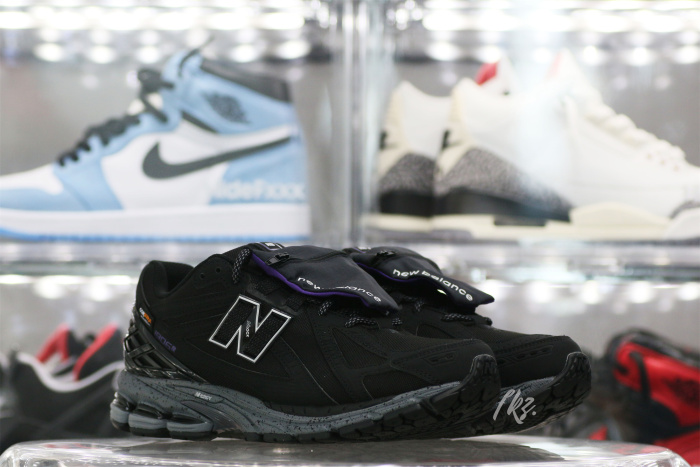 New Balance 1906R Cordura Pocket Black