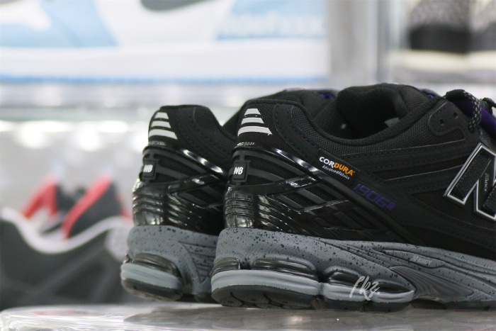 New Balance 1906R Cordura Pocket Black
