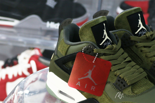 Air Jordan 4 Retro SE Craft Medium Olive（A1）