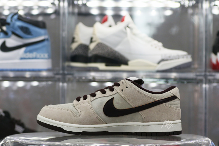 Nike SB Dunk Low Desert Sand Mahogany