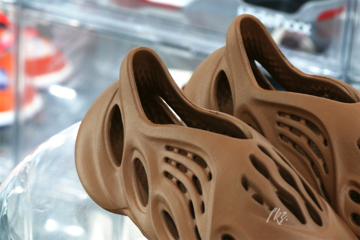 Adidas Yeezy Foam RNNR Mist GV6774