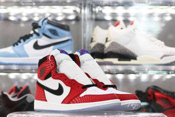 Air Jordan 1 High Og  Spiderman  2018