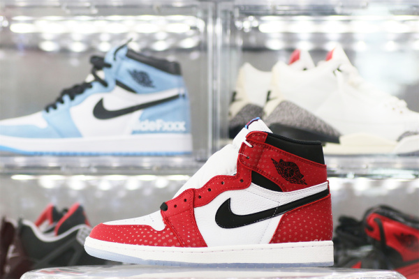 Air Jordan 1 High Og  Spiderman  2018